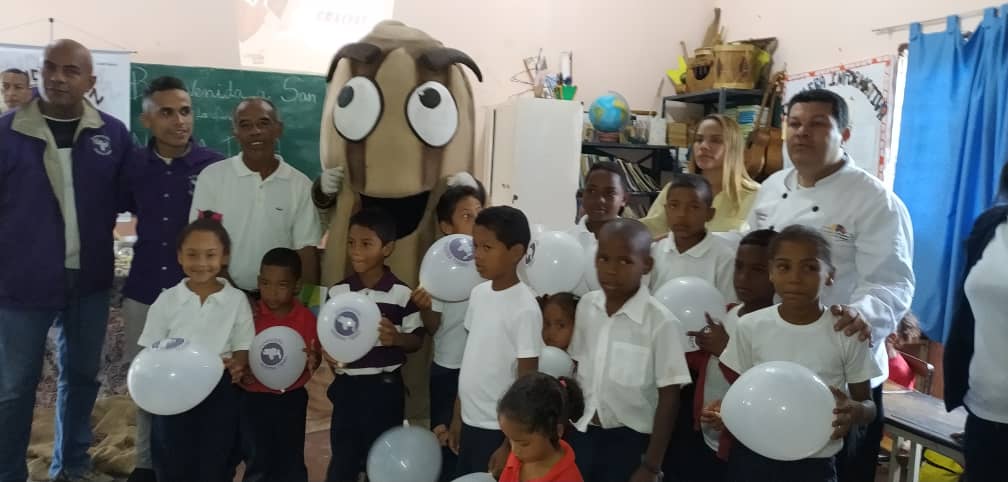 Programa "Cacaito va a la escuela" de Fundatierra llega a la Serranía Falconiana